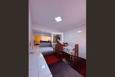 Casa à venda com 3 quartos, 153m² em Vila Helena, Santo André