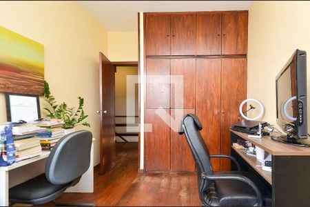 Quarto 1 de apartamento para alugar com 3 quartos, 200m² em Carmo, Belo Horizonte