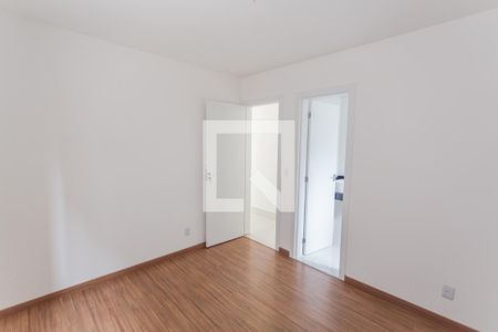 Suíte de apartamento à venda com 3 quartos, 147m² em Vila Paris, Belo Horizonte