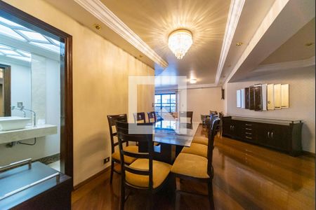 Sala de apartamento para alugar com 3 quartos, 188m² em Vila Bastos, Santo André