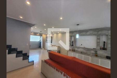 Sala de casa de condomínio para alugar com 4 quartos, 389m² em Jacarepaguá, Rio de Janeiro