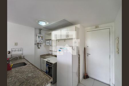 Cozinha de apartamento para alugar com 1 quarto, 55m² em Barra Olímpica, Rio de Janeiro