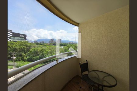 Varanda - Sala de apartamento para alugar com 1 quarto, 55m² em Barra Olímpica, Rio de Janeiro