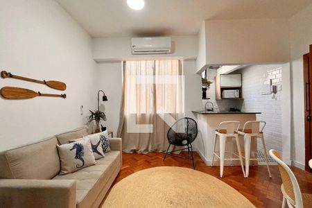 Sala  de apartamento à venda com 1 quarto, 35m² em Copacabana, Rio de Janeiro