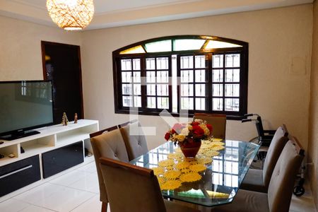 sala de casa para alugar com 4 quartos, 250m² em Vila Yolanda, Osasco