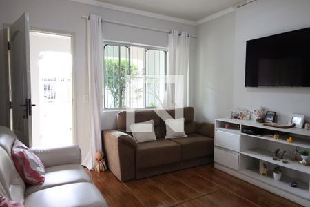 Casa à venda com 3 quartos, 270m² em Interlagos, São Paulo