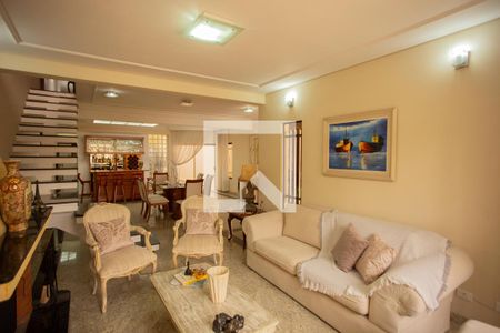 SALA de casa à venda com 3 quartos, 260m² em Parque Sao Domingos, São Paulo