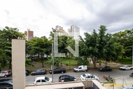 Vista Quarto 1 de apartamento para alugar com 2 quartos, 42m² em Vila Suzana, São Paulo