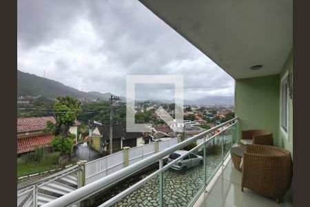 Varanda - Sala de casa de condomínio para alugar com 3 quartos, 120m² em Taquara, Rio de Janeiro