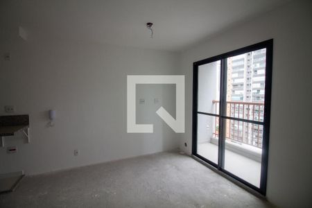 Sala / Quarto - Studio de kitnet/studio à venda com 1 quarto, 28m² em Jardim das Acacias, São Paulo
