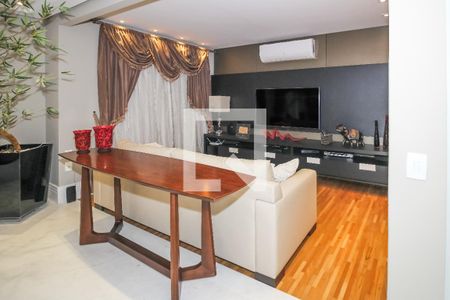 Sala de apartamento para alugar com 3 quartos, 190m² em Vila Romana, São Paulo