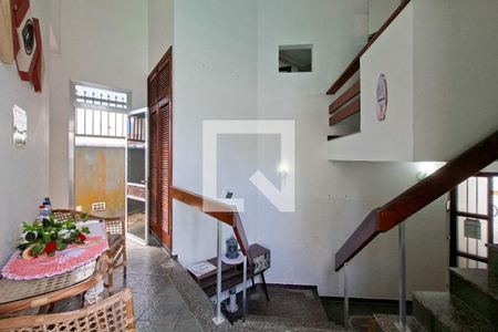 Hall de casa para alugar com 3 quartos, 380m² em Balneario Flórida, Praia Grande