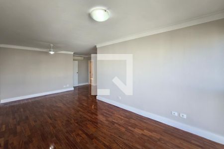 Sala de apartamento à venda com 3 quartos, 130m² em Cambuí, Campinas