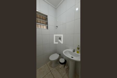Banheiro 1 de casa à venda com 2 quartos, 125m² em Jardim Ester Yolanda, São Paulo