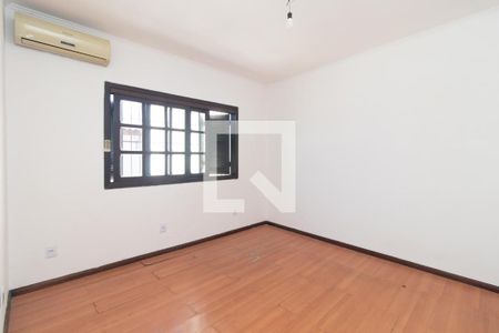 Quarto 2 de casa à venda com 3 quartos, 182m² em Cristal, Porto Alegre