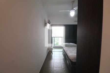 Suíte de apartamento para alugar com 2 quartos, 100m² em Vila Luis Antonio, Guarujá