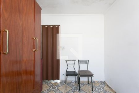 Quarto 1  de apartamento para alugar com 2 quartos, 56m² em Conjunto Residencial José Bonifácio, São Paulo