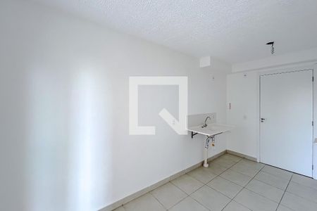 Sala de apartamento para alugar com 1 quarto, 28m² em Guaiauna, São Paulo