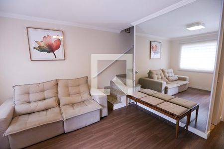 Sala de casa para alugar com 2 quartos, 71m² em Vila Clarice, São Paulo