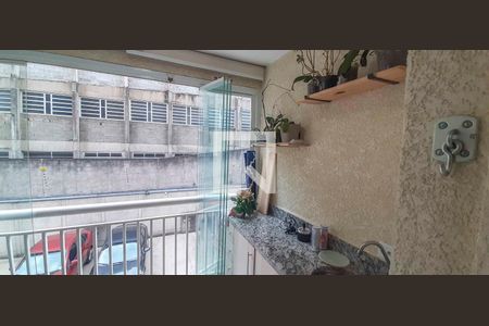 Apartamento à venda com 2 quartos, 53m² em Quitaúna, Osasco