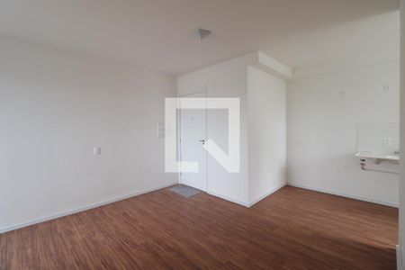 Sala de apartamento para alugar com 3 quartos, 56m² em Canhema, Diadema