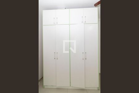 Quarto 1 de casa para alugar com 3 quartos, 120m² em Bangu, Rio de Janeiro