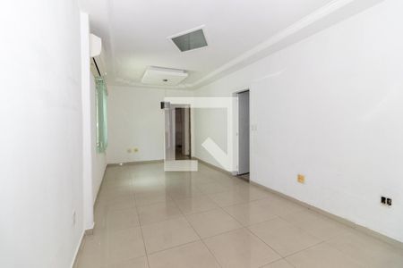 Sala de casa para alugar com 3 quartos, 120m² em Bangu, Rio de Janeiro
