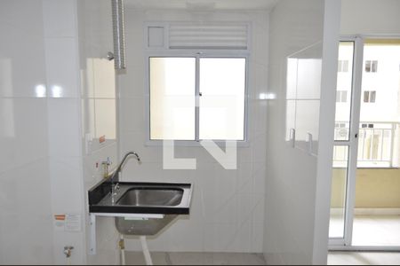 Apartamento para alugar com 2 quartos, 40m² em Del Castilho, Rio de Janeiro