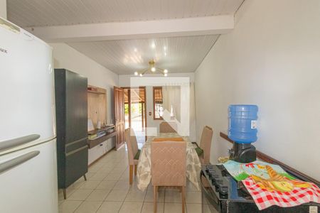 Sala de casa à venda com 2 quartos, 120m² em São José, Canoas