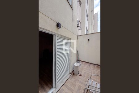 Varanda de kitnet/studio para alugar com 1 quarto, 34m² em Jardim da Gloria, São Paulo