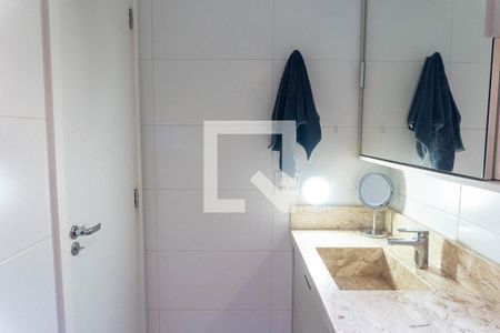 Banheiro da Suíte de apartamento para alugar com 2 quartos, 61m² em Jardim Prudência, São Paulo