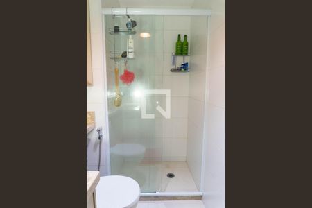 Banheiro da Suíte de apartamento para alugar com 2 quartos, 61m² em Jardim Prudência, São Paulo