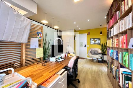 Sala de apartamento para alugar com 2 quartos, 63m² em Jardim Prudência, São Paulo