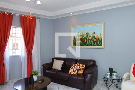 Sala de casa à venda com 4 quartos, 326m² em Guaianases, São Paulo