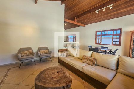 Casa para alugar com 3 quartos, 200m² em Balneario Praia do Pernambuco, Guarujá