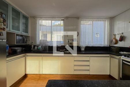 Apartamento à venda com 3 quartos, 190m² em Buritis, Belo Horizonte