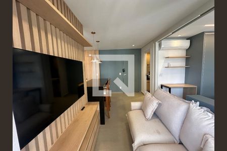 Sala de apartamento para alugar com 1 quarto, 40m² em Empresarial 18 do Forte, Barueri