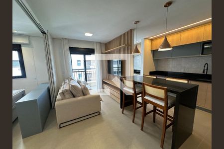 Sala de apartamento para alugar com 1 quarto, 40m² em Empresarial 18 do Forte, Barueri