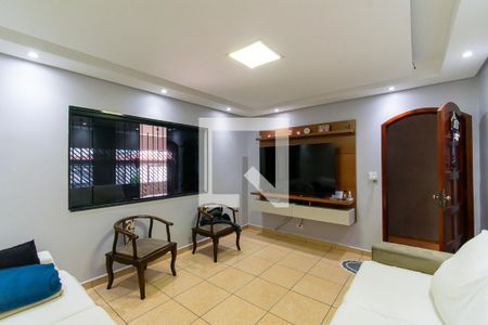Sala de casa para alugar com 4 quartos, 300m² em Parque Sao Rafael, São Paulo