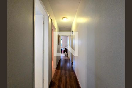 Corredor dos Quartos de apartamento para alugar com 3 quartos, 128m² em Indianópolis, São Paulo