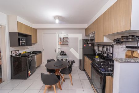 Sala/Cozinha e Área de Serviço de apartamento para alugar com 1 quarto, 37m² em Vila Penteado, São Paulo
