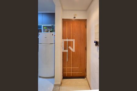 Entrada  de apartamento à venda com 3 quartos, 75m² em Vila Dusi, São Bernardo do Campo