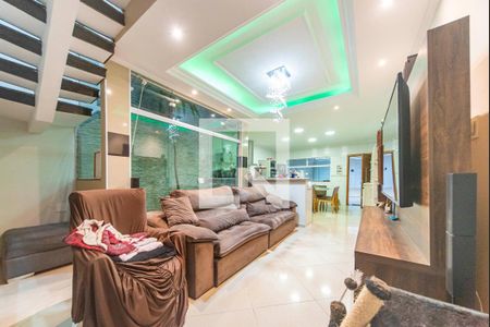 Sala de casa à venda com 2 quartos, 184m² em Parque Gerassi, Santo André