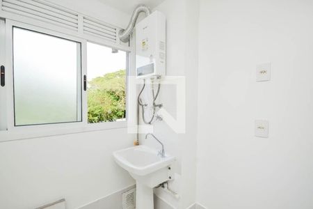 Lavanderia  de apartamento para alugar com 2 quartos, 63m² em Cavalhada, Porto Alegre