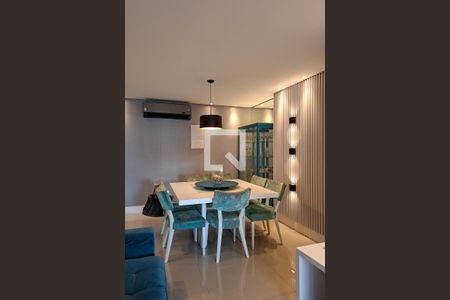 Sala de apartamento para alugar com 3 quartos, 119m² em Canto do Forte, Praia Grande