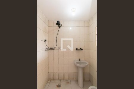 Banheiro de casa para alugar com 1 quarto, 35m² em Vila Ema, São Paulo