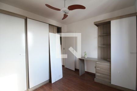 Quarto 1 de apartamento para alugar com 2 quartos, 90m² em Chácara Agrindus, Taboão da Serra