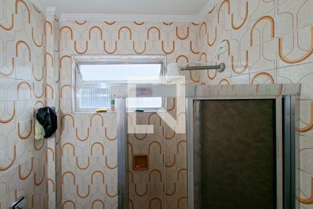 Banheiro  de kitnet/studio para alugar com 0 quarto, 45m² em Guilhermina, Praia Grande