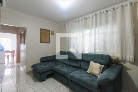 Casa para alugar com 4 quartos, 350m² em Cidade Satelite Santa Barbara, São Paulo