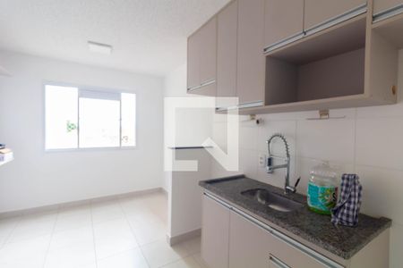 Sala/Cozinha de apartamento para alugar com 2 quartos, 33m² em Fazenda Aricanduva, São Paulo